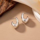 Pendientes en C Elegantes y Minimalistas