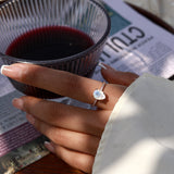 Anillo Bianca con Piedra de Luna