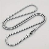 Collar con Cadena Trenzada de Acero Inoxidable con Diseño Minimalista