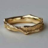 Anillo Vintage en Oro Forjado