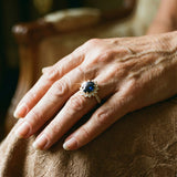 Anillo con Zircónia Azul Oscuro Brillante