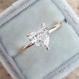 Anillo Fino con Corazón de Circonio