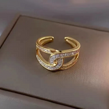 Anillo Abierto con Diamante Doble C y Circonita