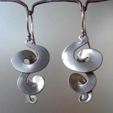 Pendientes Geométricos en Metal Gitano