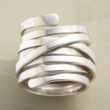 Anillo Geométrico de Metal