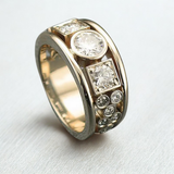 Anillo vintage de oro con circonita