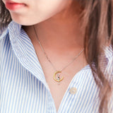 Colador Elegante con Luna Creciente y Gato