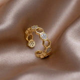 Anillo Panal de Miel en Oro y Cristal
