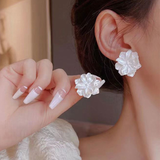 Pendientes Pétalos Blancos
