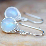 Pendientes vintage con piedra de luna