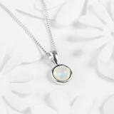 Collar de Piedra de Luna en Plata