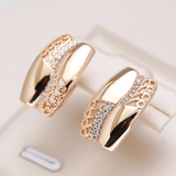 Pendientes Elegantes de Oro con Zircón Brillante