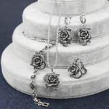 Conjunto Elegante en Plata con Zirconia
