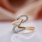 Anillo Elegante Ondas Brillantes en Oro