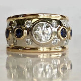 Anillo Vintage con Incrustaciones de Zircón Dorado