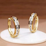 Argollas Chic Doradas con Cristales