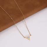 Collar de piedra de luna - Medallón Triangular