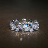 Anillo de eternidad vintage con diamantes redondos y marquise